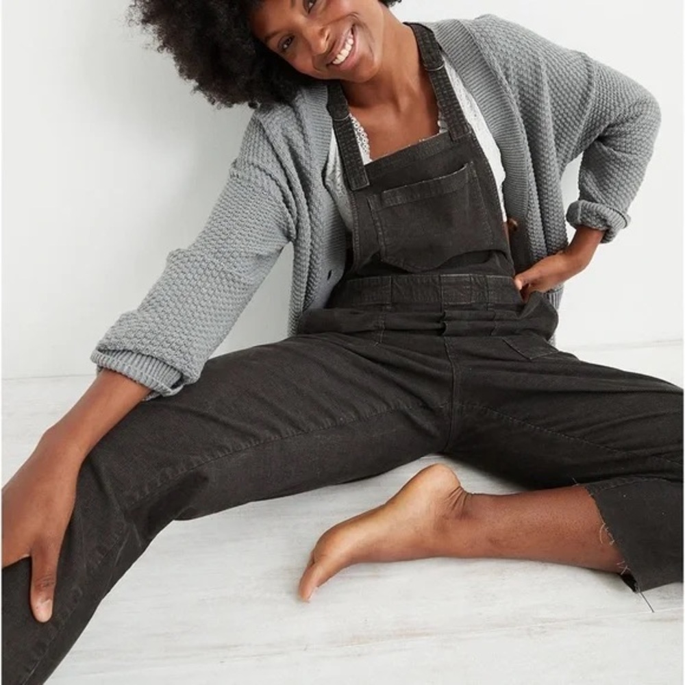 Aerie Werk & Play Corduroy Overalls Gray Adjustable Straps Pockets Roomy Size S